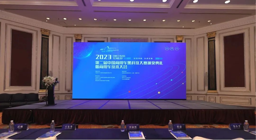 0617155084ou.jpg 0617155084ou.jpg